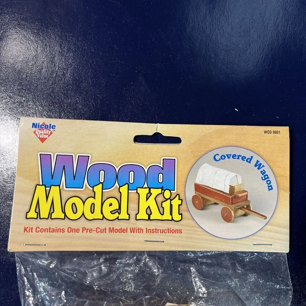 VTG New Nicole Wood Model Kits Covered Wagon WOD 9861‎ 2004